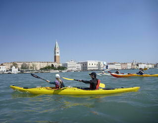 Venezia in kayak