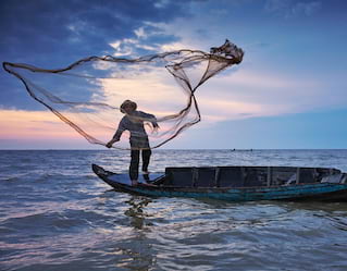Tonle Sap Tours, fisherman on Tonle Sap Lake