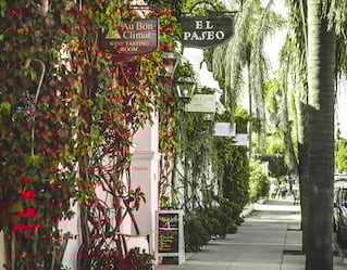 Boutiques and cafes in downtown Santa Barbara