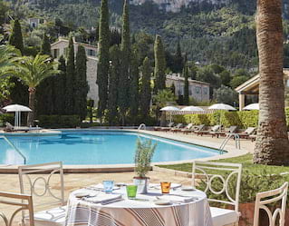Pool Restaurant