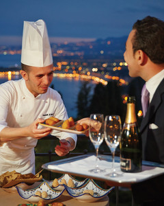 Arancini and champagne
